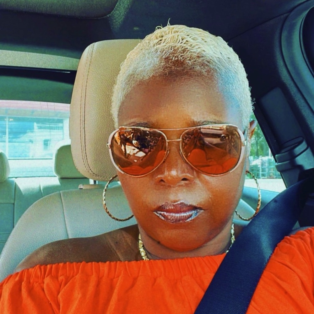 Meet your Posher, Tara